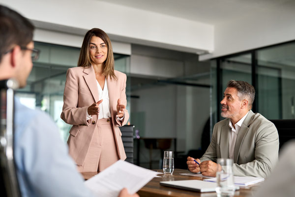 HMNY-employee-training-development-communication-1-1