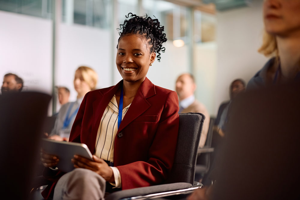 HMNY-employee-training-development-designed-around-your-team-1-1